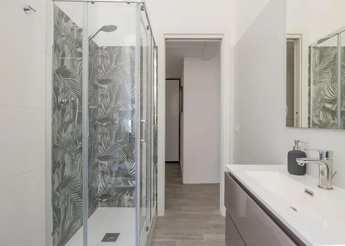 Domus Ponte Lungo Apartment